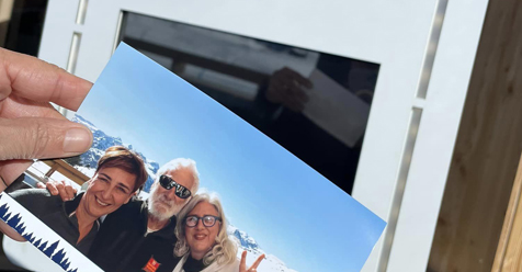 location borne à selfie et photobooth avec 400 tirages papier illimite toulouse Carcassonne Marseille Perpignan